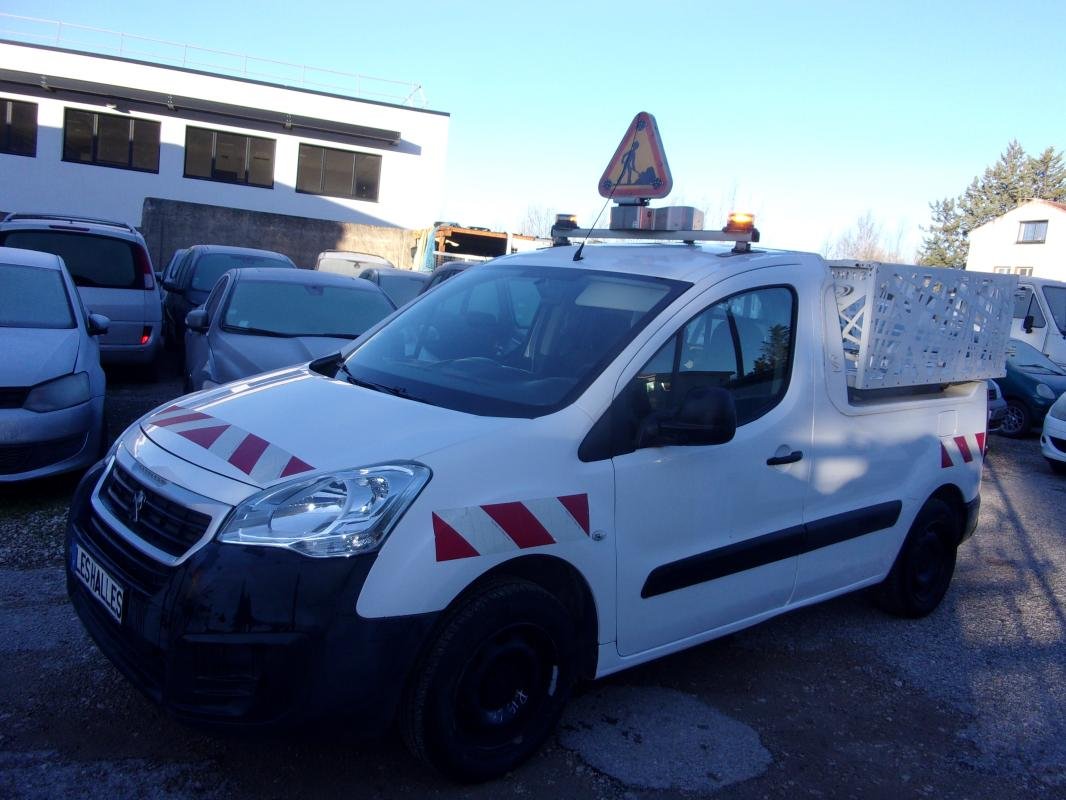 Peugeot Partner - Photo 10