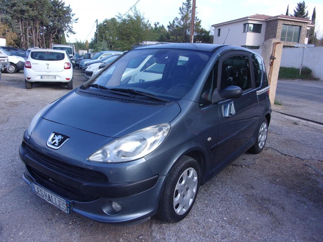 Peugeot 1007 - Photo 2