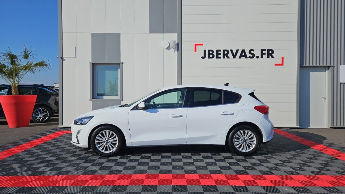 Ford Focus - Photo 2