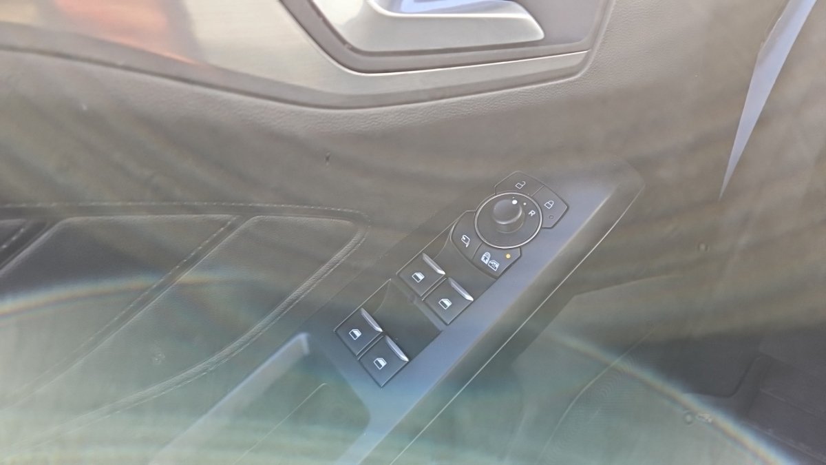 Ford Focus - Photo 24