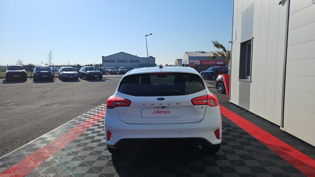 Ford Focus - Photo 4