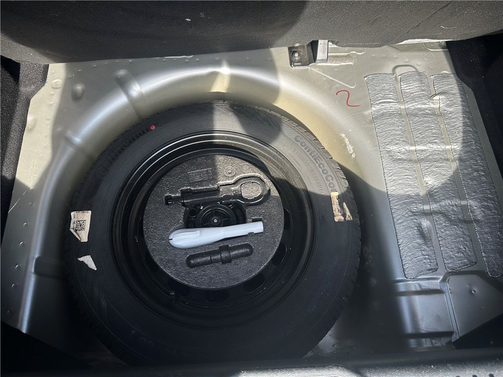 Ford Fiesta - Photo 11
