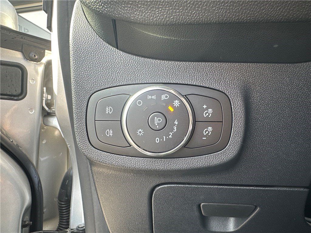 Ford Fiesta - Photo 16