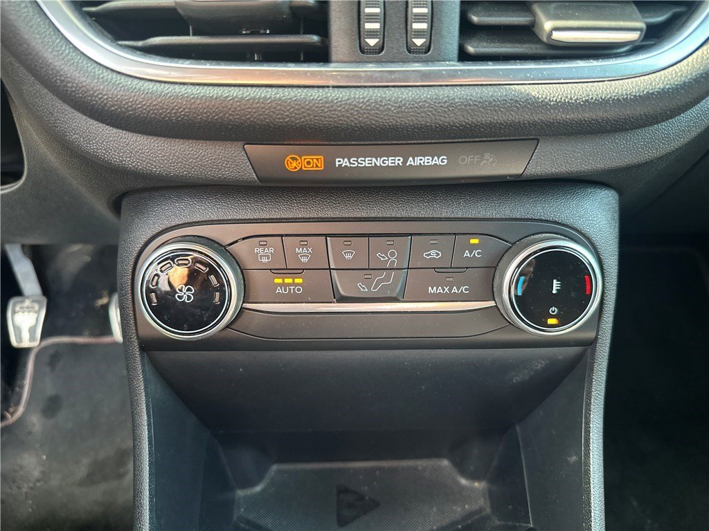 Ford Fiesta - Photo 18