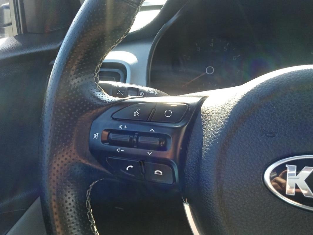 Kia Stonic - Photo 13