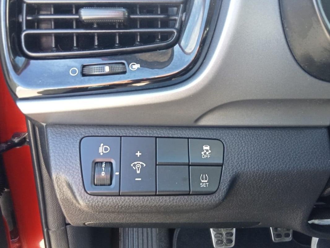Kia Stonic - Photo 17