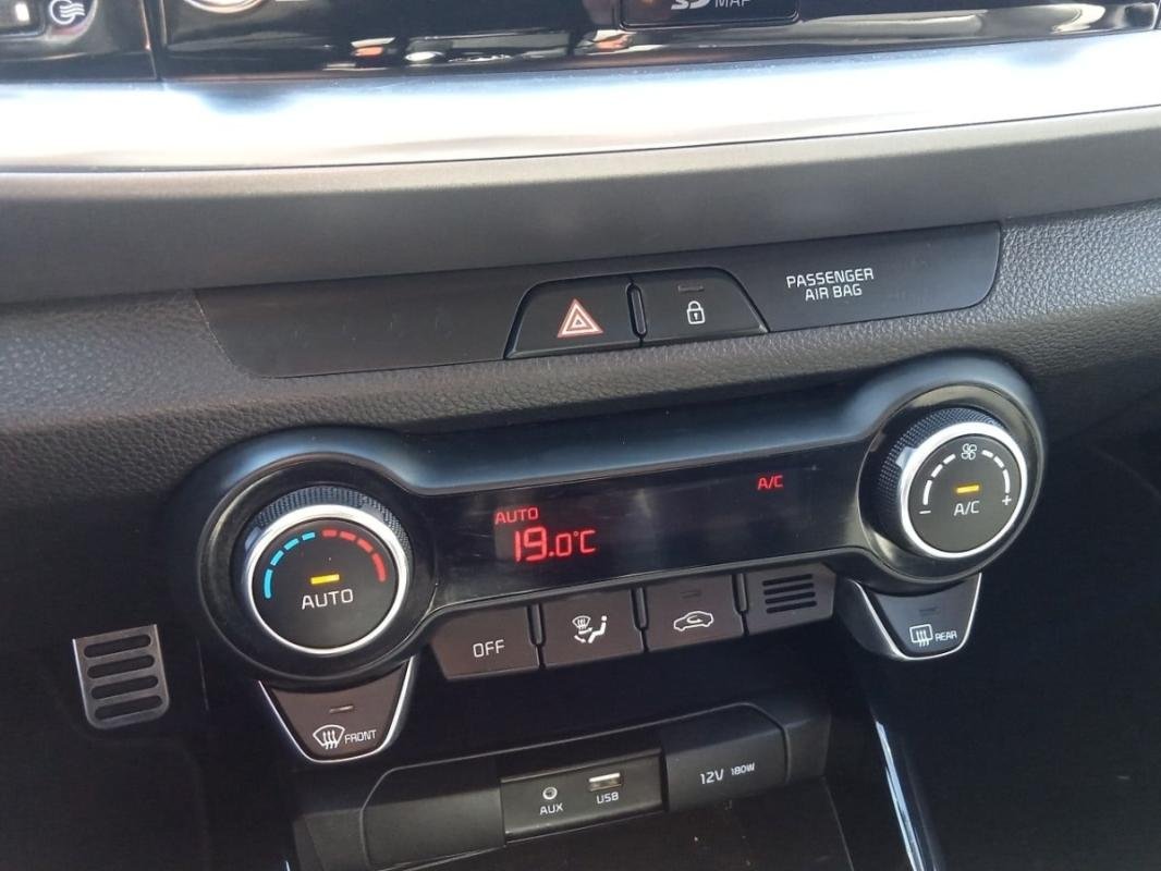 Kia Stonic - Photo 24