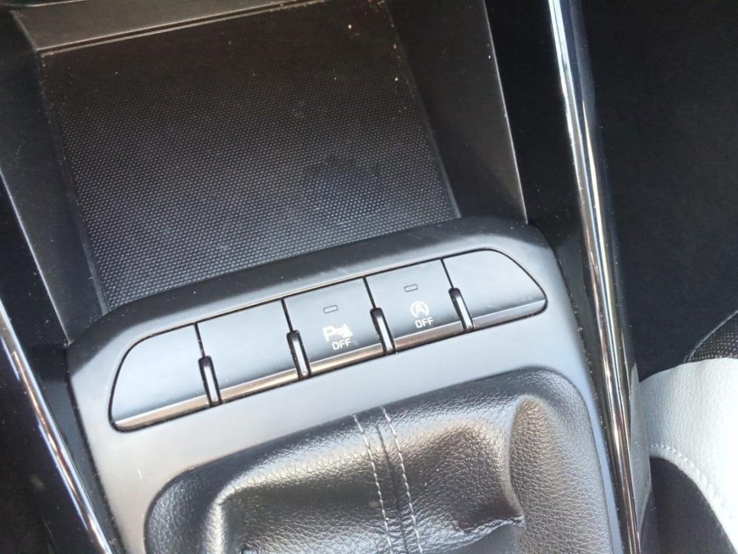 Kia Stonic - Photo 26