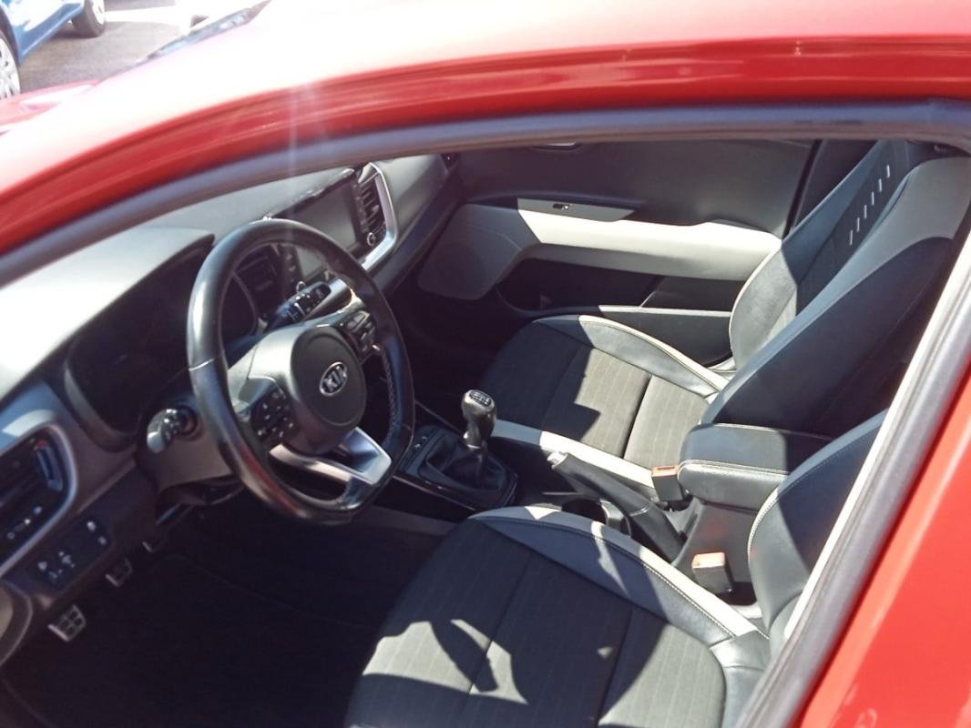 Kia Stonic - Photo 9
