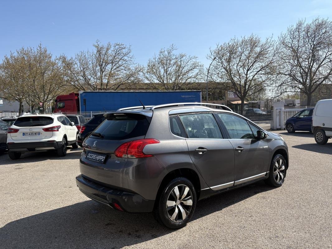 Peugeot 2008 - Photo 6