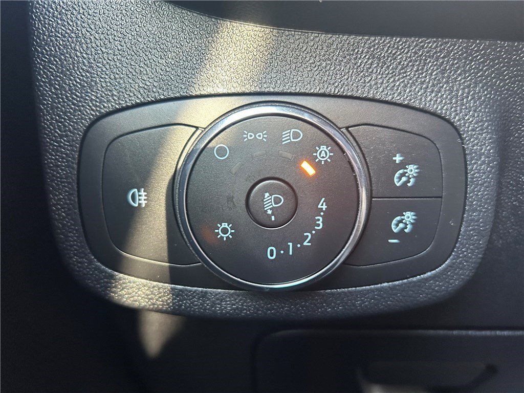 Ford Fiesta - Photo 19