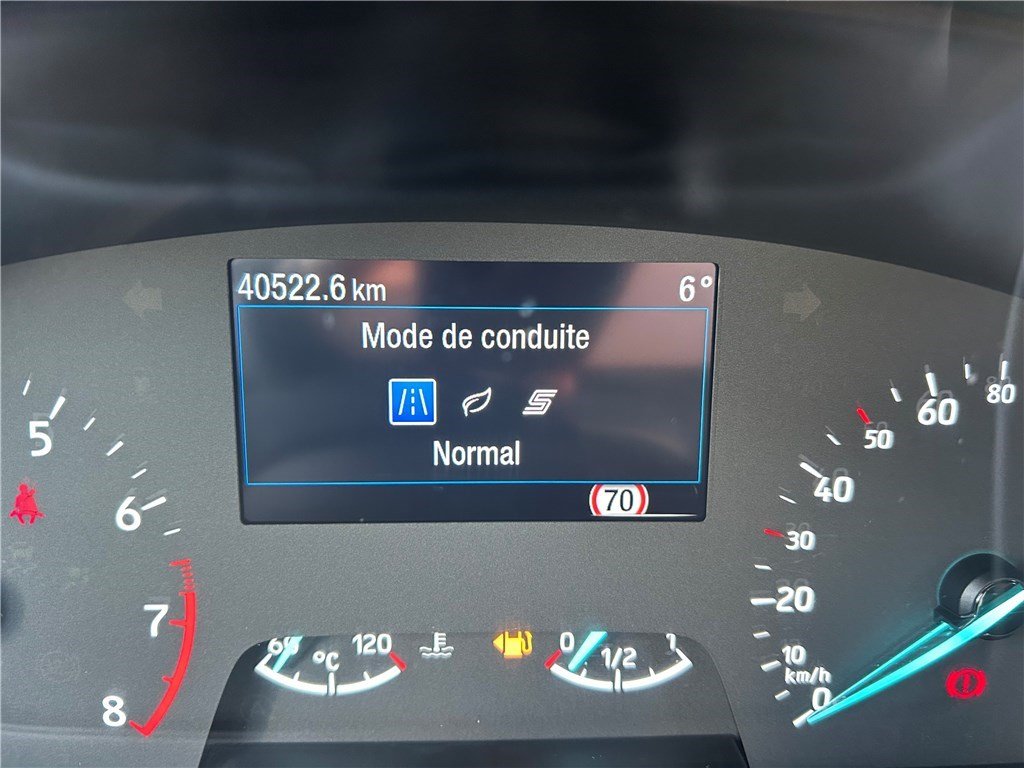 Ford Fiesta - Photo 27
