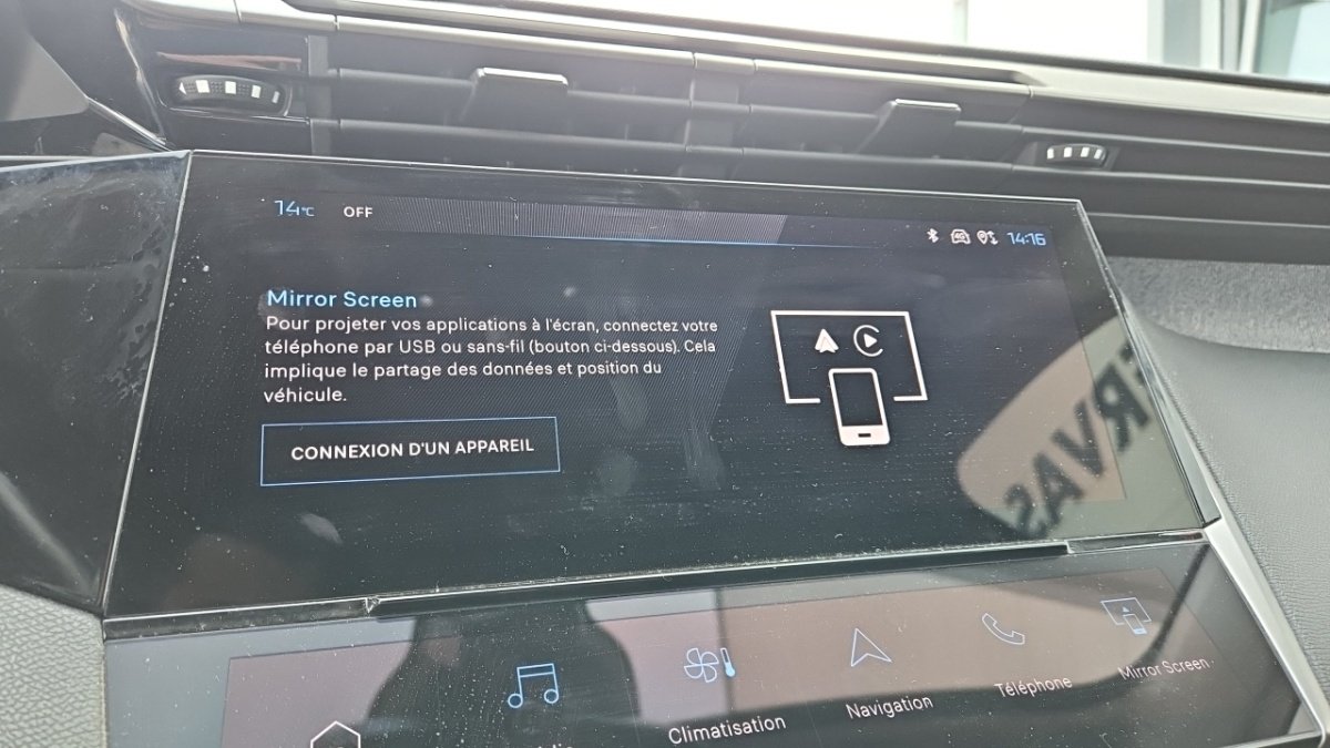 Peugeot 308 SW - Photo 18