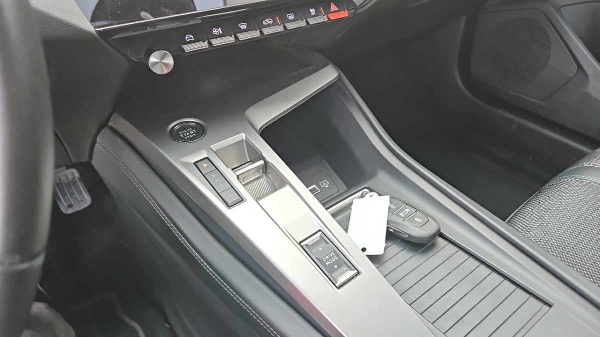 Peugeot 308 SW - Photo 24