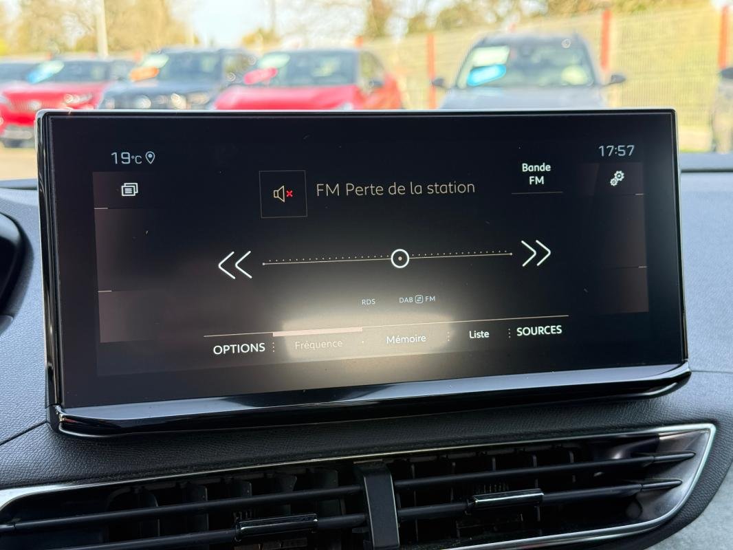 Peugeot 3008 - Photo 12