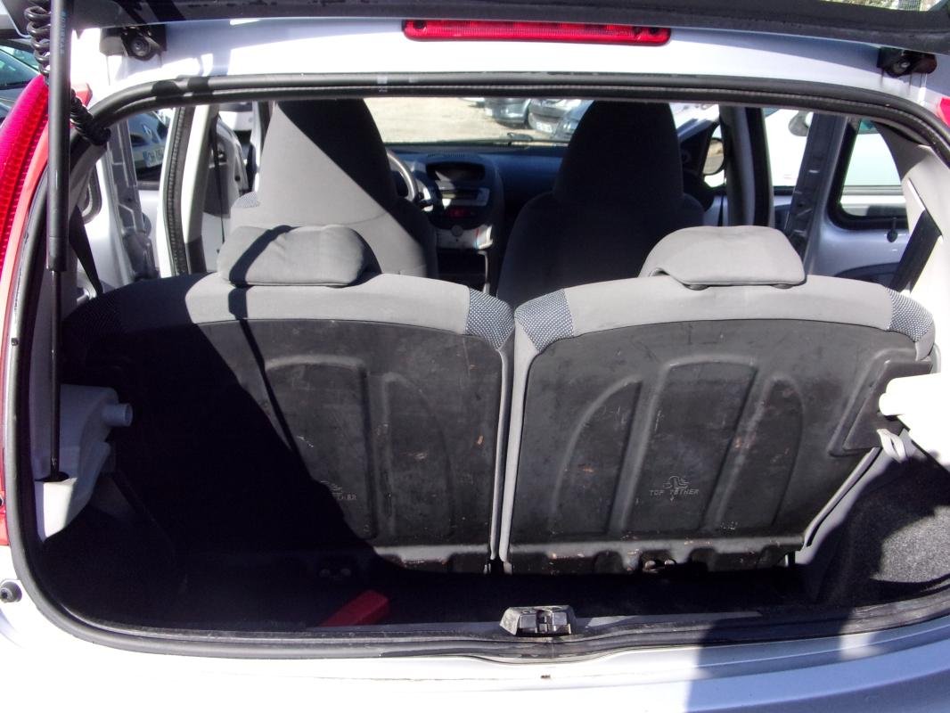 Peugeot 107 - Photo 6