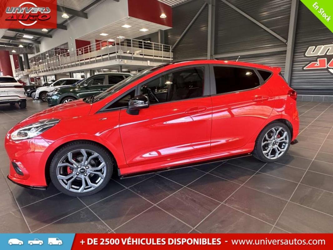 Ford Fiesta - Photo 2