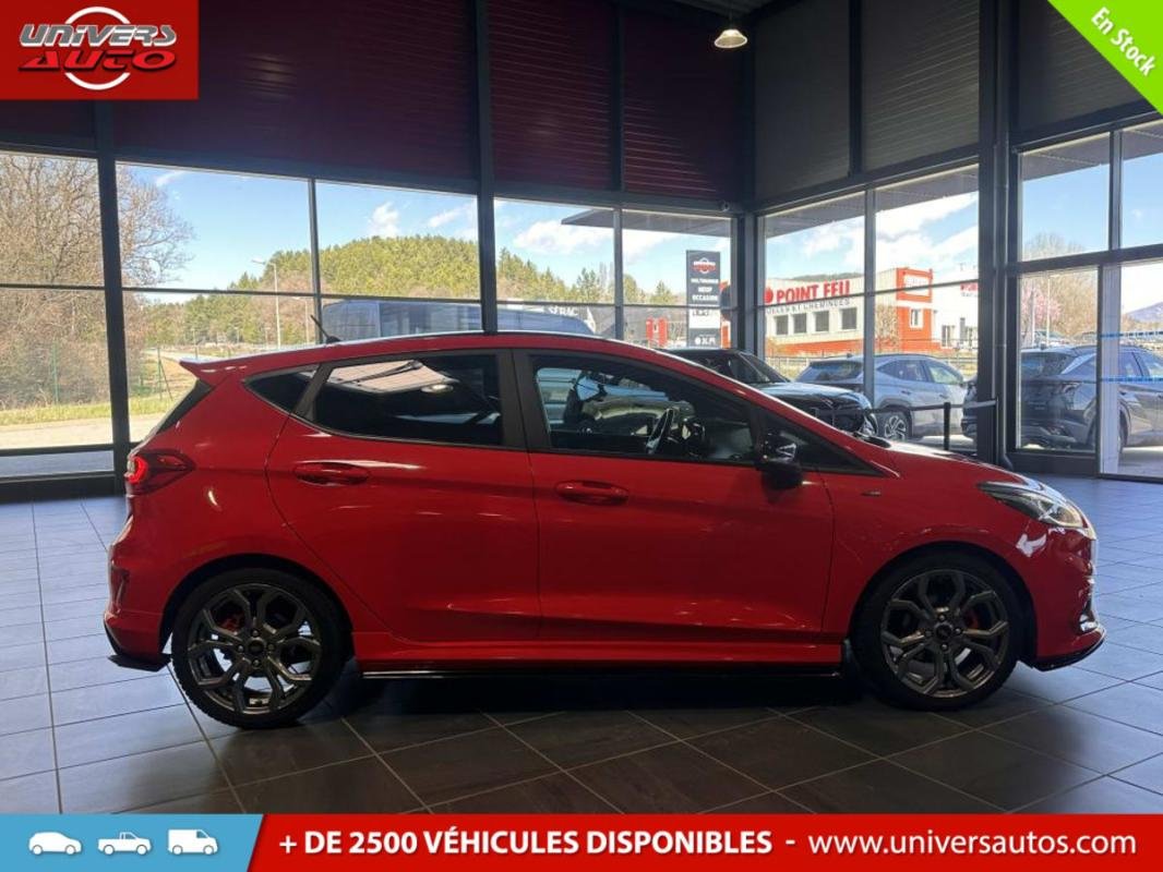 Ford Fiesta - Photo 4