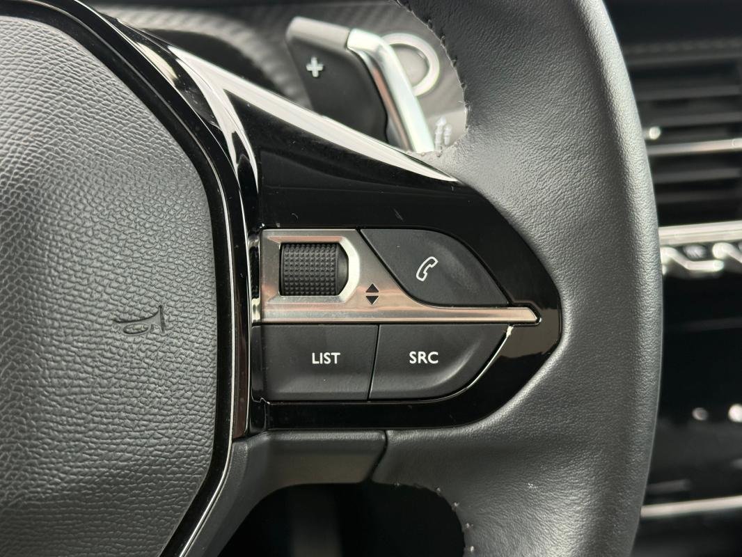 Peugeot 208 - Photo 15