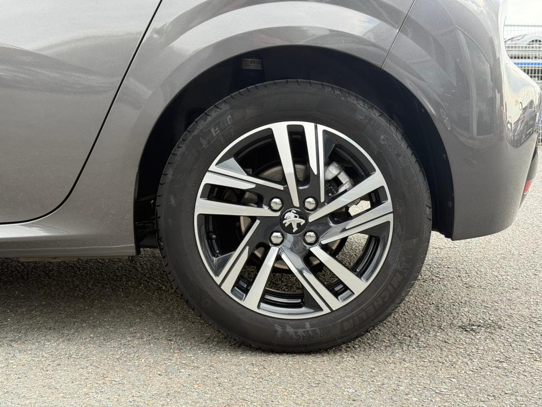 Peugeot 208 - Photo 5