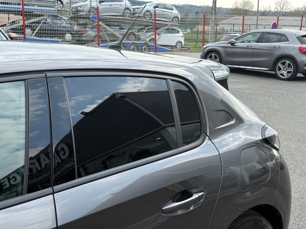 Peugeot 208 - Photo 7