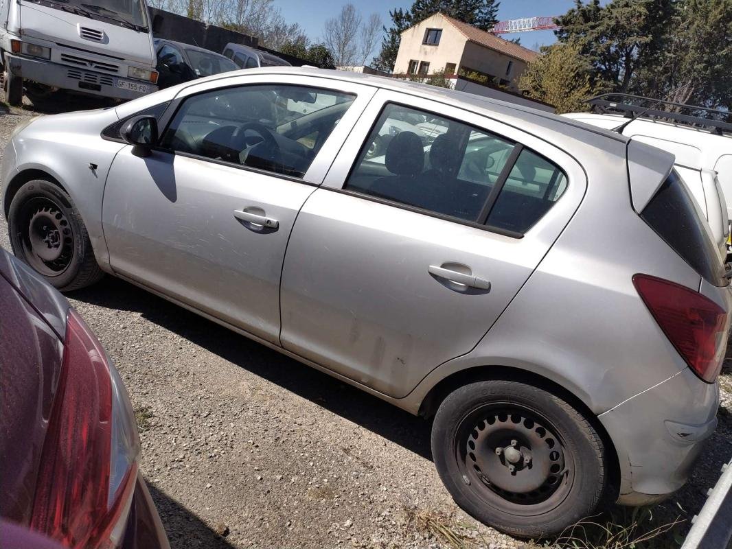 Opel Corsa - Photo 4