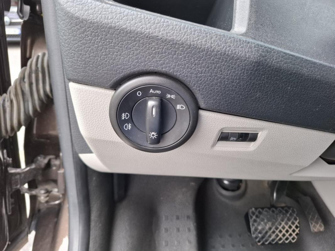 Volkswagen Transporter - Photo 14