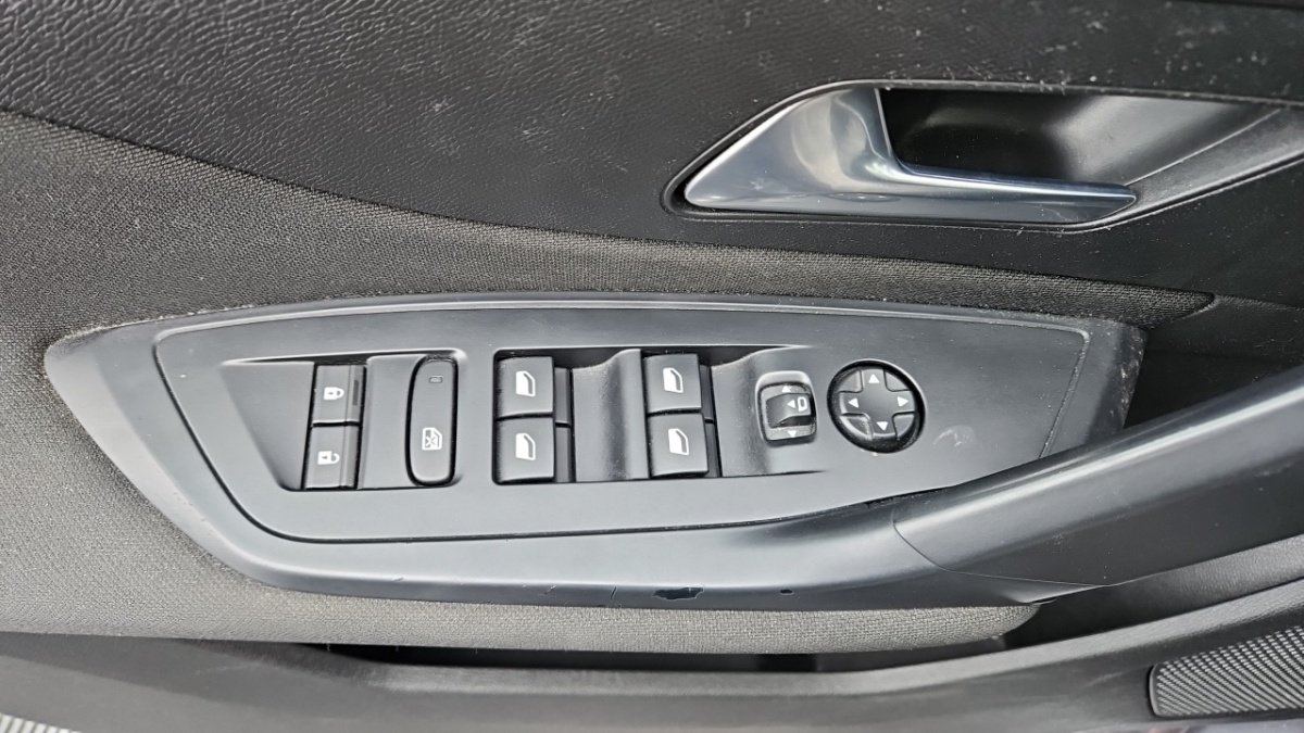 Peugeot 308 SW - Photo 23