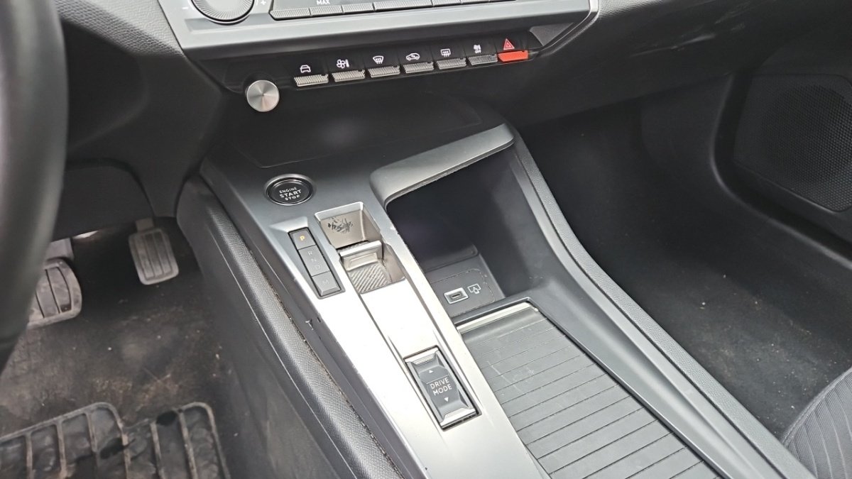 Peugeot 308 SW - Photo 24