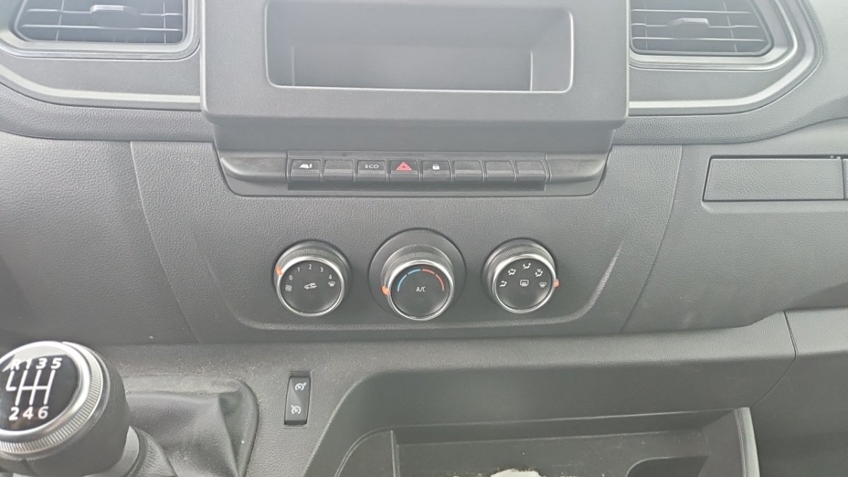 Renault Master - Photo 17