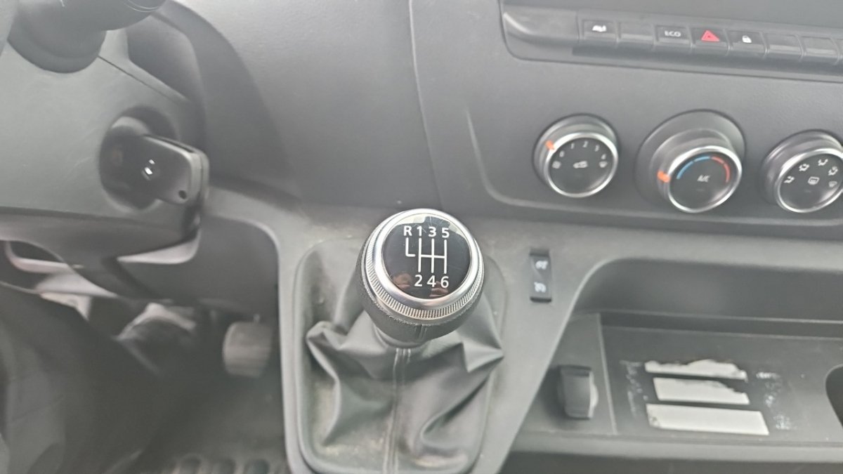 Renault Master - Photo 18