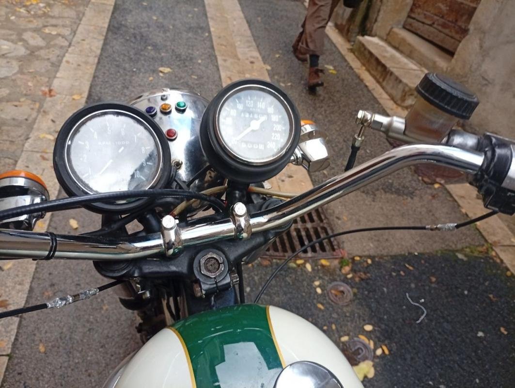 Triumph Bonneville - Photo 5