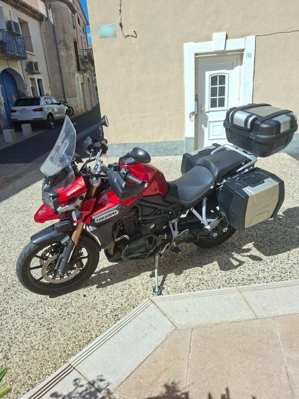 Triumph Tiger - Photo 1