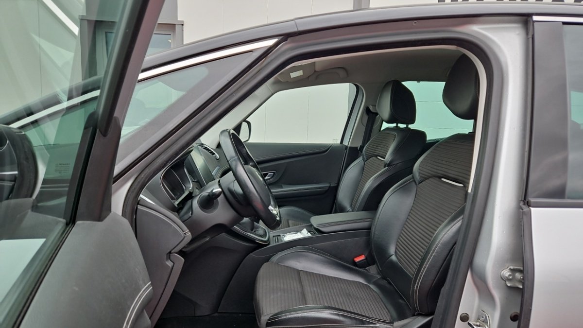 Renault Grand Scénic - Photo 14
