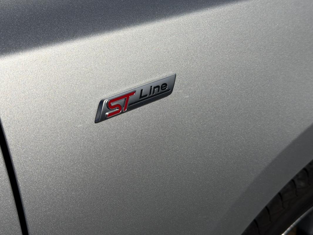 Ford Focus - Photo 24