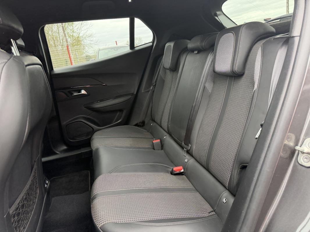 Peugeot 2008 - Photo 6