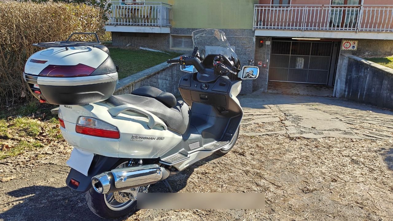 Suzuki Burgman - Photo 2