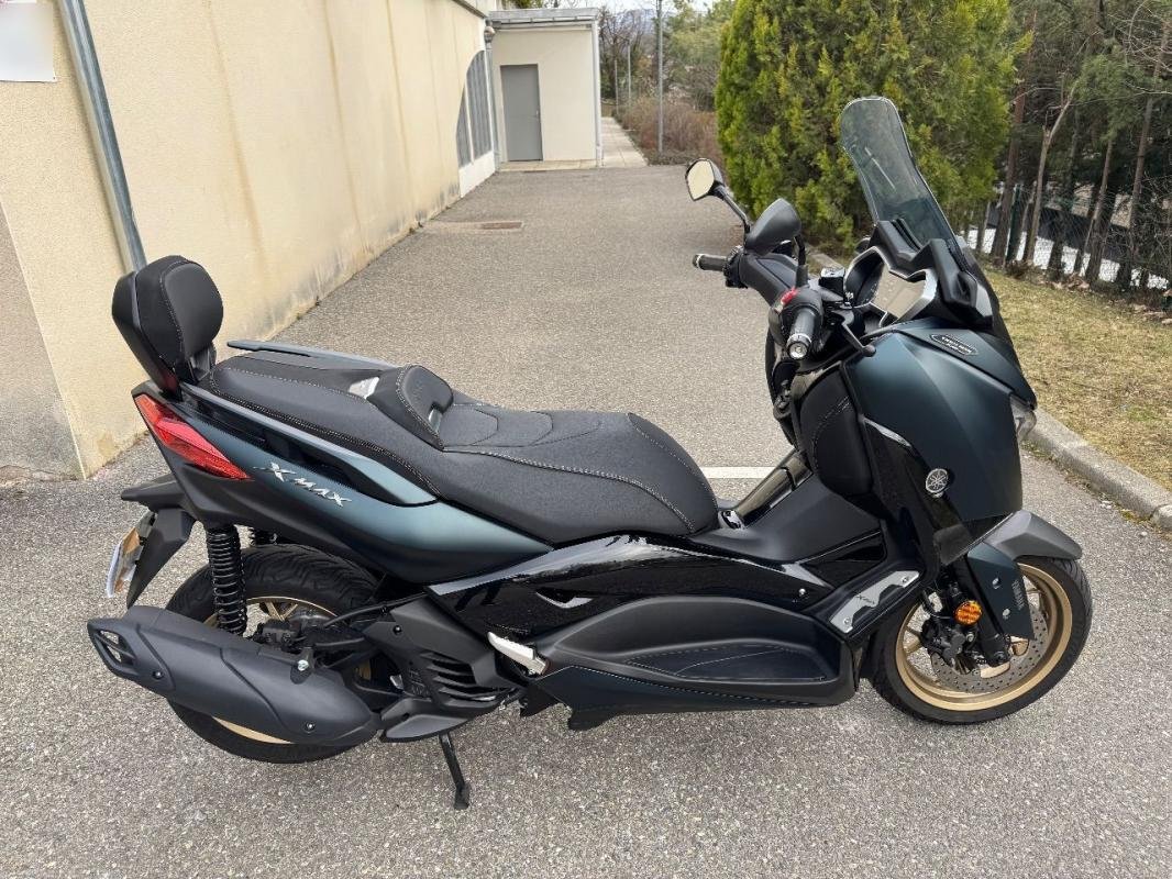 Yamaha X Max