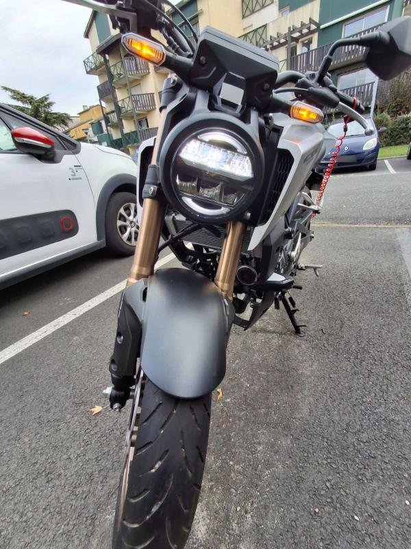 Honda CB - Photo 2