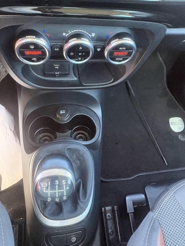Fiat 500L - Photo 12