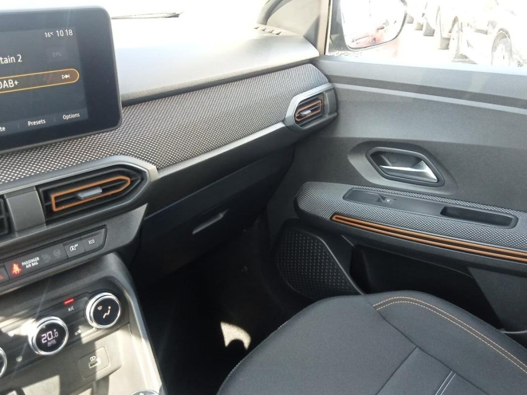 Dacia Sandero - Photo 28