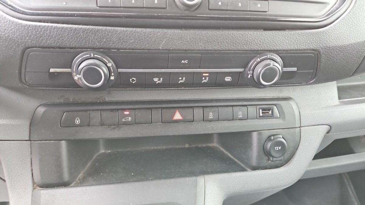 Peugeot Expert - Photo 10