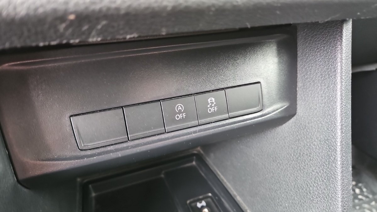 Volkswagen Caddy Van - Photo 28