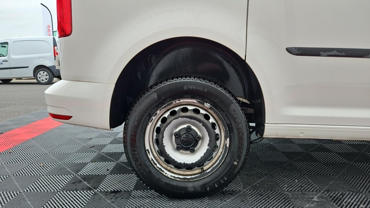 Volkswagen Caddy Van - Photo 8