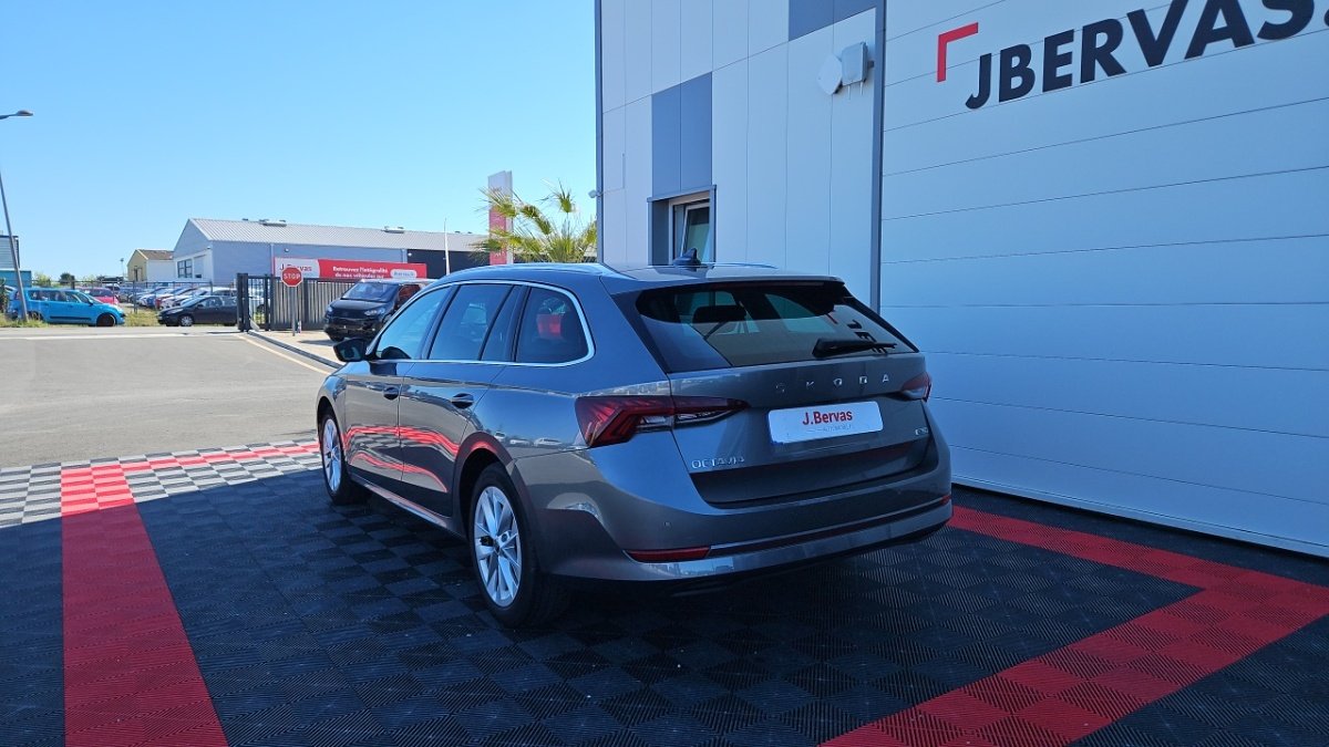 Skoda Octavia - Photo 3
