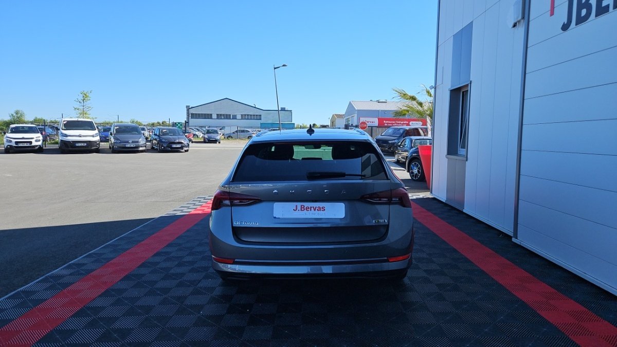 Skoda Octavia - Photo 4