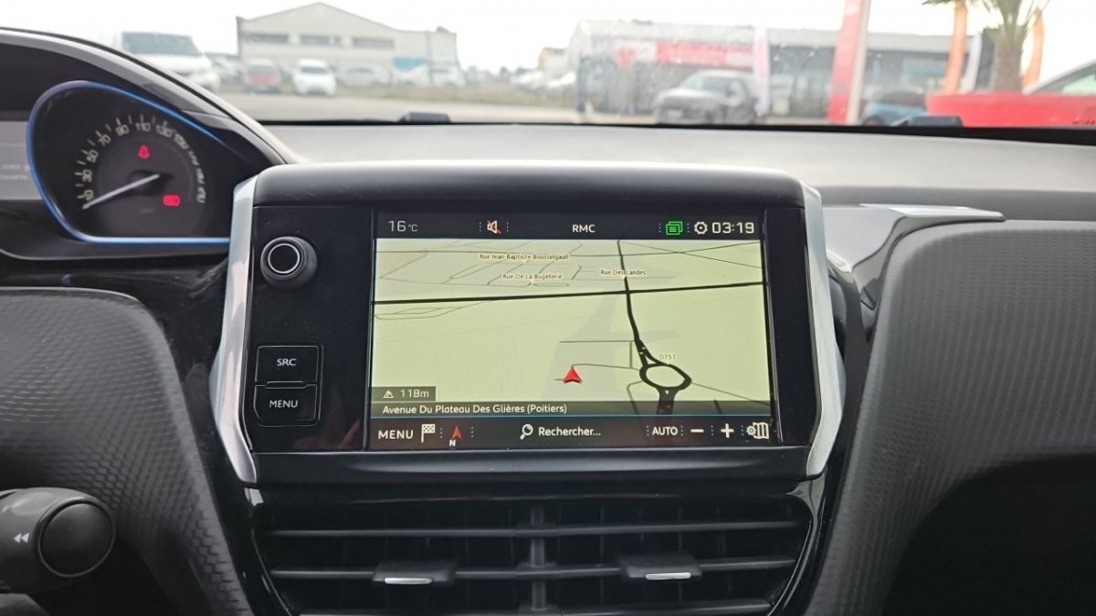 Peugeot 2008 - Photo 17