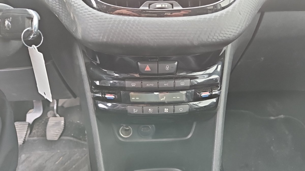 Peugeot 2008 - Photo 27