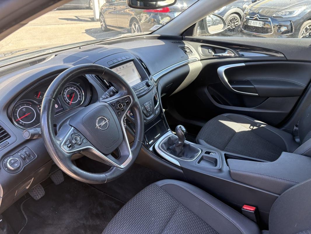 Opel Insignia - Photo 9