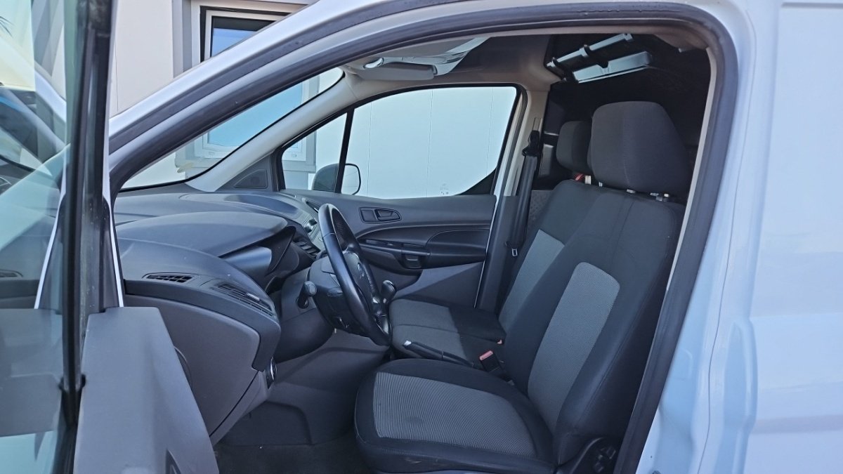 Ford Transit Connect - Photo 13